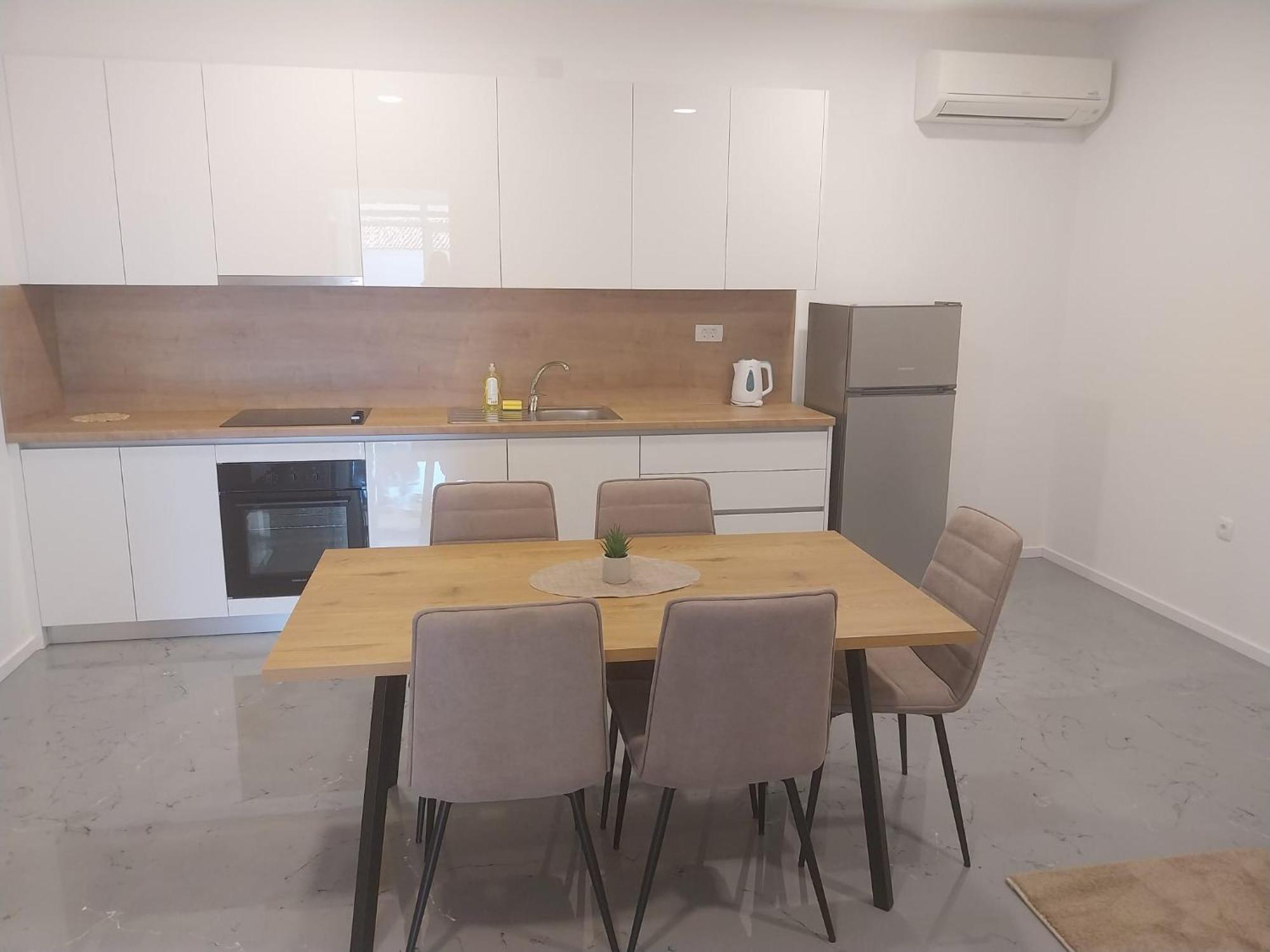 Apartmani I Sobe Grga Starigrad Paklenica Esterno foto